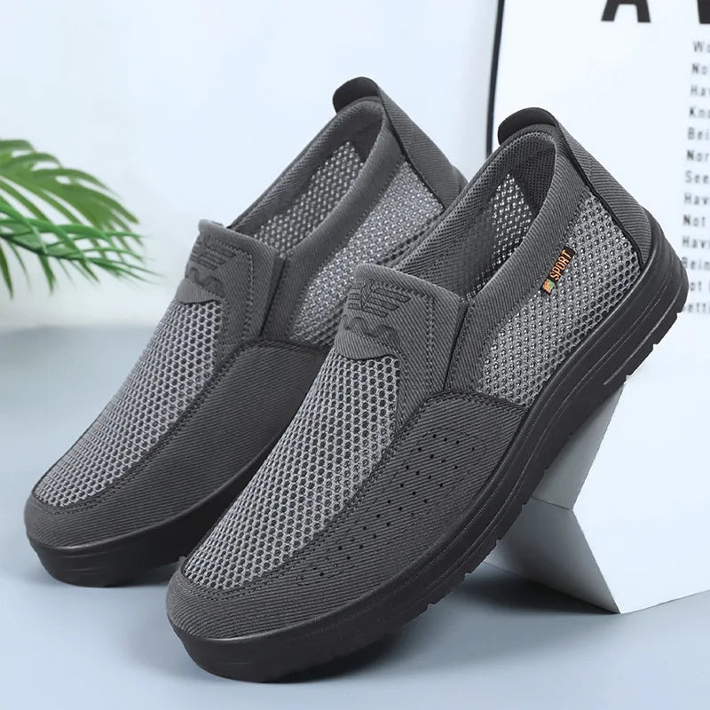 Men's spring new hollowed out mesh casual sports cloth shoes with soft soles dad's shoes work breathable men's shoes zapatillas