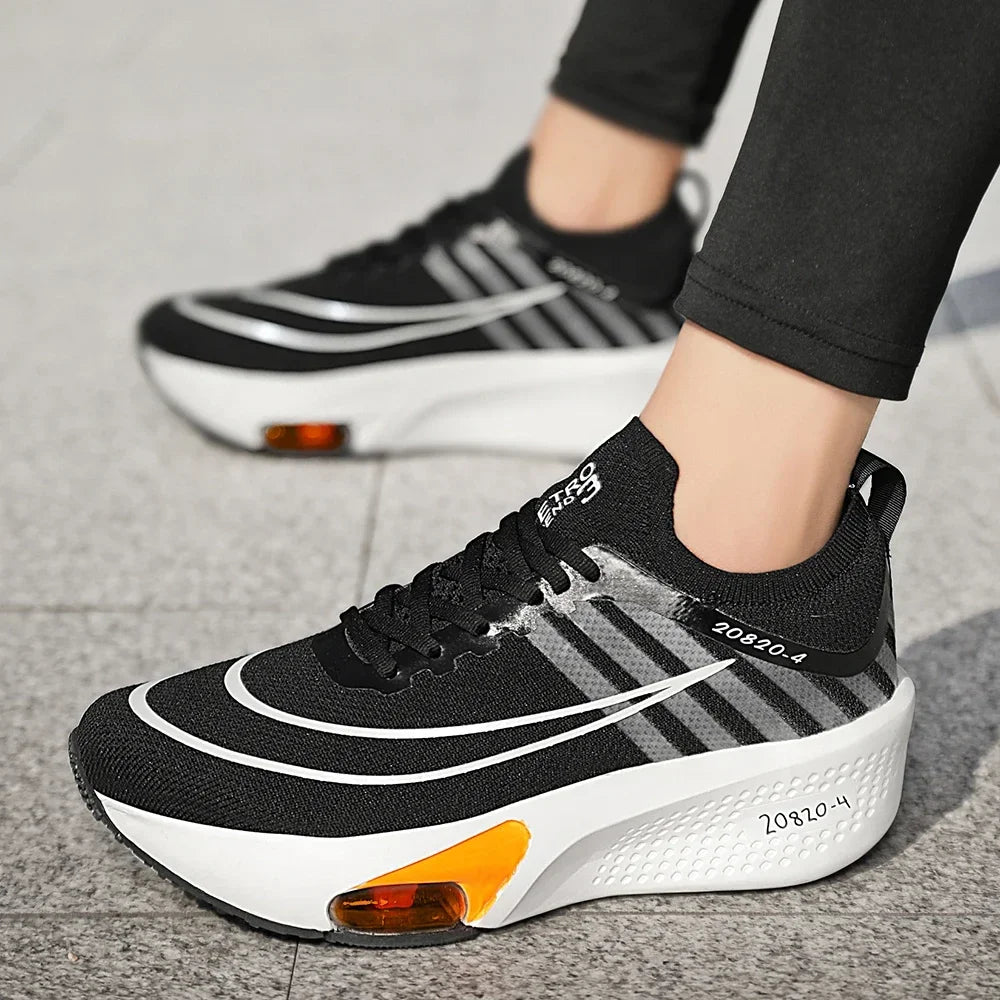 New Foreign Trade Couple Sports and Leisure Shoes Fashionable and Versatile Thick Bottom Lightweight Air Cushioned Running Shoes