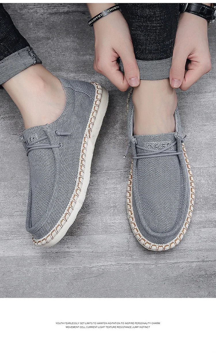 New Men Plus Size Casual Denim Canvas Shoes Flat Vulcanize Shoes Fashion British Designer Breathable Light Men Sneakers Loafers