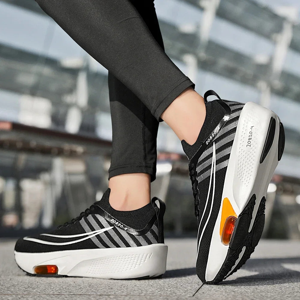 New Foreign Trade Couple Sports and Leisure Shoes Fashionable and Versatile Thick Bottom Lightweight Air Cushioned Running Shoes