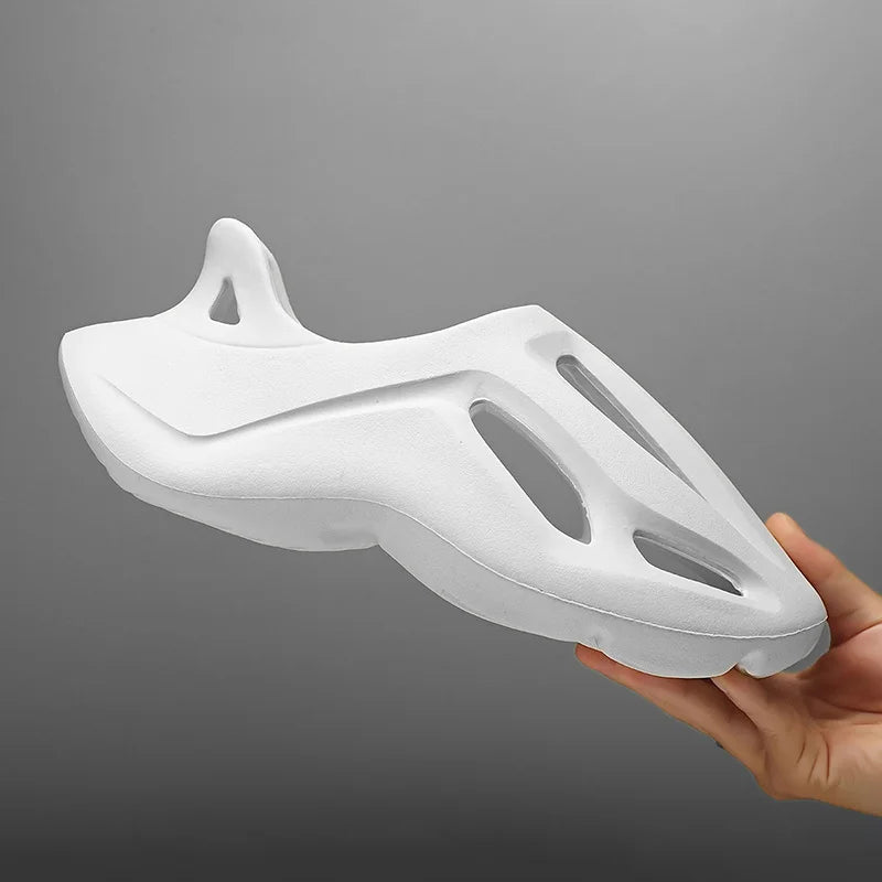 New EVA Women Men Sandals Couple Soft Hollow Garden Shoes Designer Hole Slippers Sneakers Beach Water Shoes Slip on Foam Runner