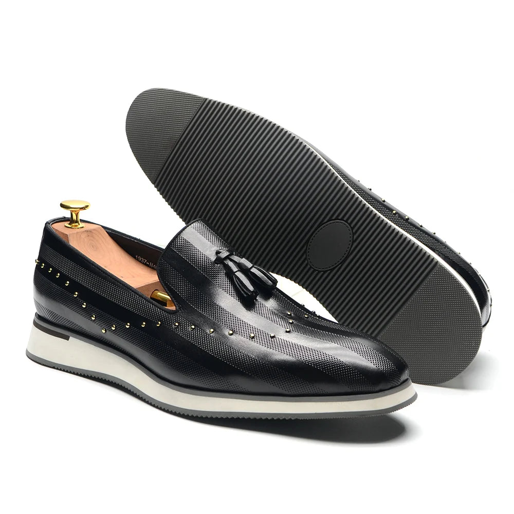 Stylish Gray Sneakers Men Loafers Genuine Leather Rivet Tassel Flat Non-slip Breathable Casual Business Wediding Shoes Mocasines