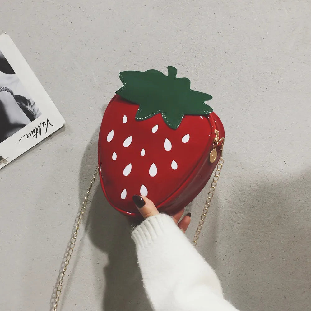 Women Chain Purse Shoulder Bag For Gift Fashion Cute Strawberry-Shaped Design Soft Leather Mini Crossbody Bag Causal Sweet Bags
