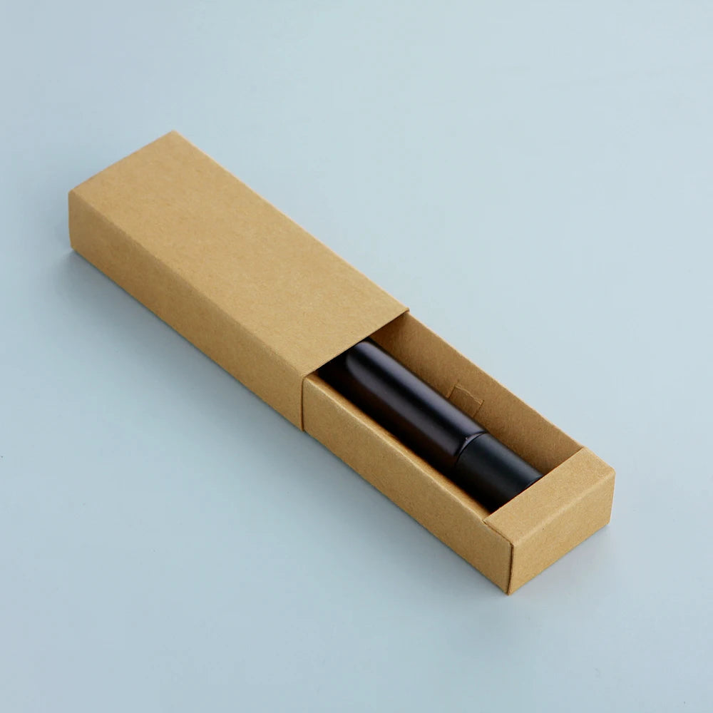 50 件/批 5ml 10ml 霧面黑色精油瓶帶盒滾珠香水瓶化妝品容器印製 LOGO 另付