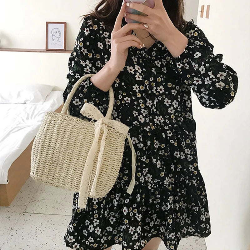 Women Handbags Straw Rattan Woven Crossbody Bag Summer Bohemia Beach Tassel Design Basket Bag Fashion Shoulder Messenger Bag