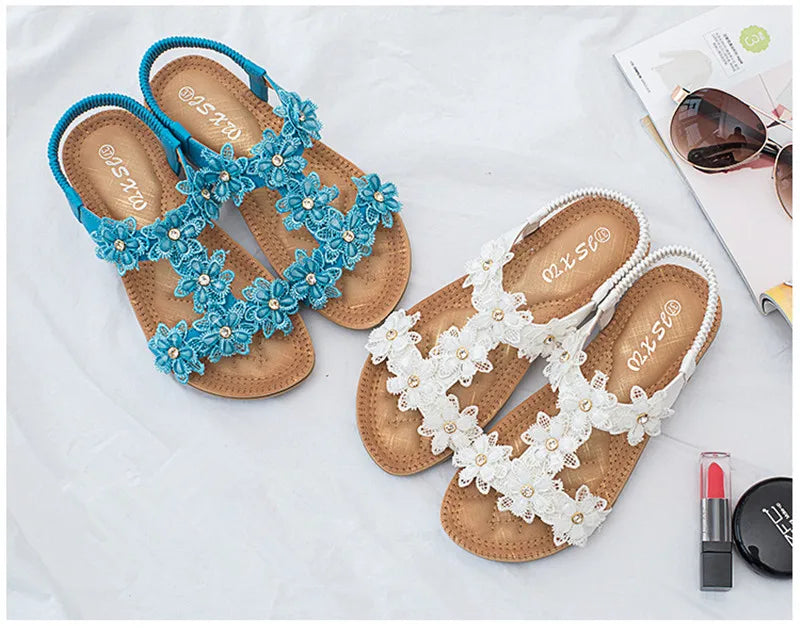 BEYARNEComfortable flat sandals women big size summer shoes woman bohemia flowers rhinestone beach ladies shoes thongs