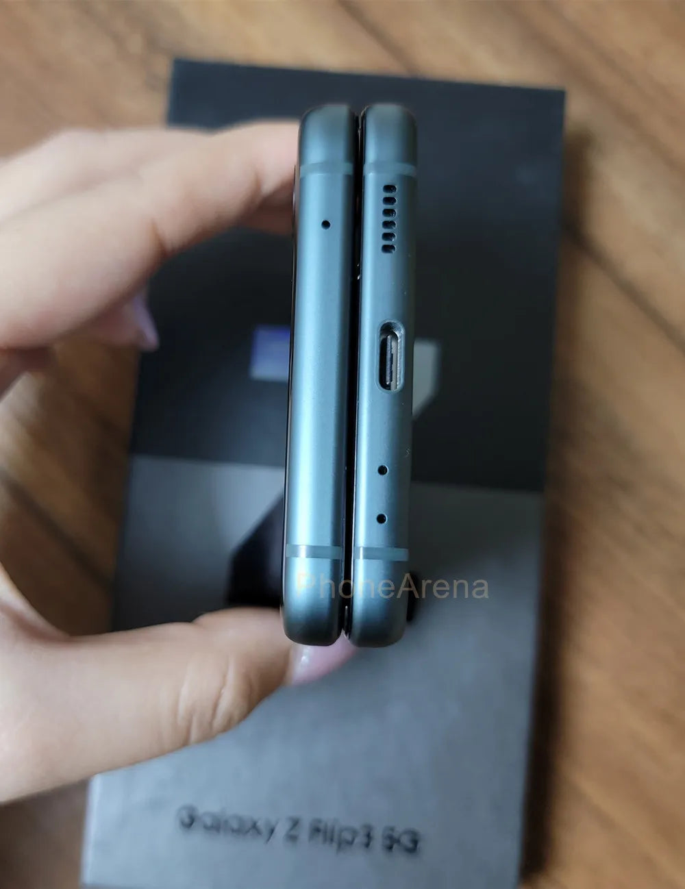 Samsung Galaxy Z Flip 3 Z Flip3 5G F711U1 F711N F711B Original 6.7" AMOLED NFC Snapdragon Unlocked Foldable 99% New Cell Phone