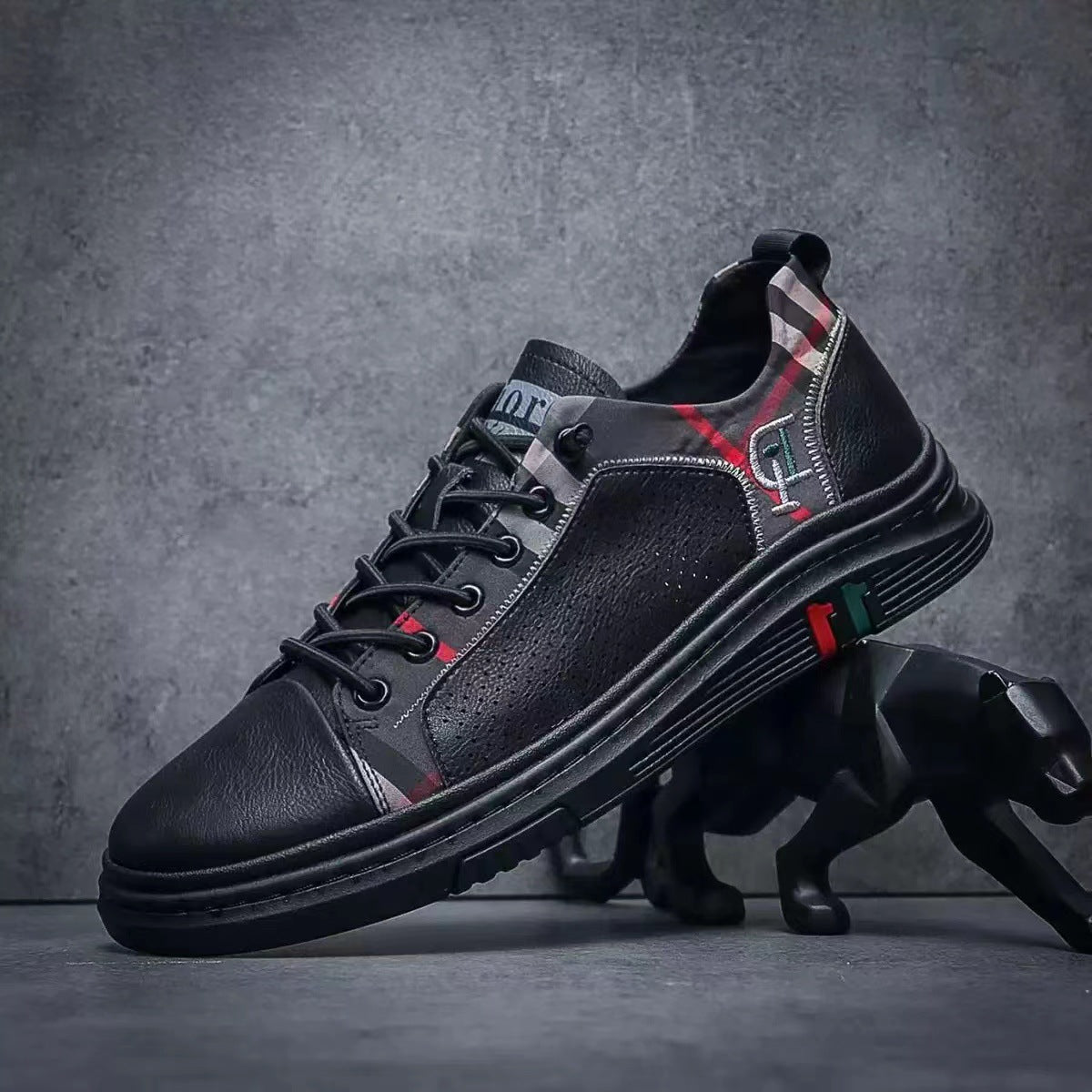 Genuine Leather Casual Shoes Men Sneakers Outdoor Walking Shoe Loafers Man Comfortable Breathable Male Light Footwear Plaid Shoe