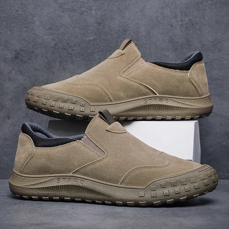 2025Men's Workwear Casual Sneakers Indoor Breathable Loafers Outdoor Seasonal Lightweight Beach Shoes Soft Sole Non-slip Fashion