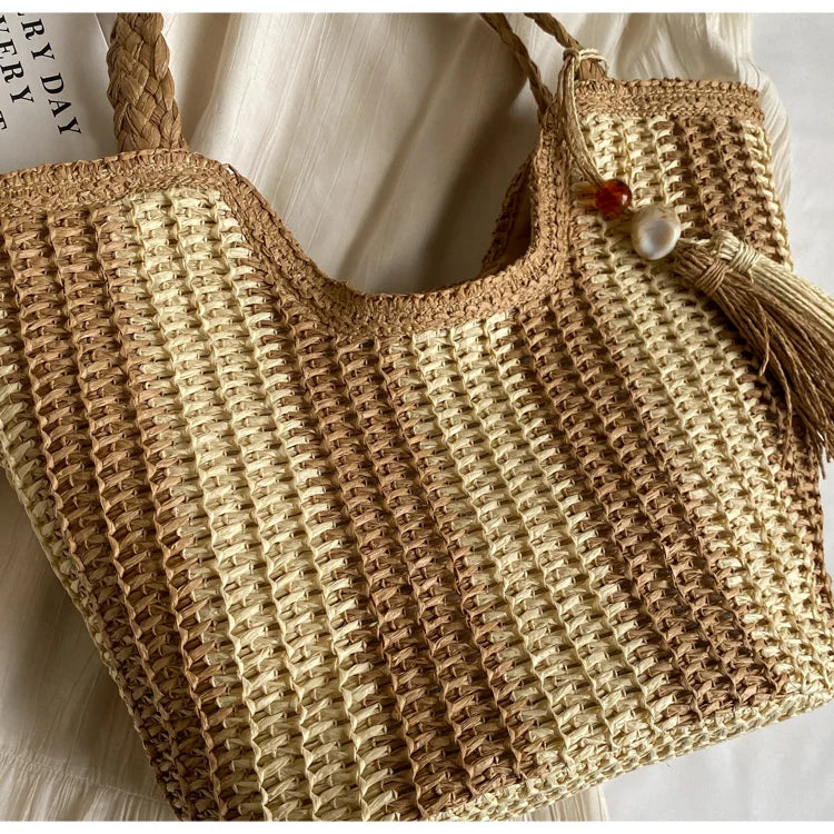 Leisure grass woven bag for women with large capacity, 2024 new summer single shoulder commuting woven bag, beach bag