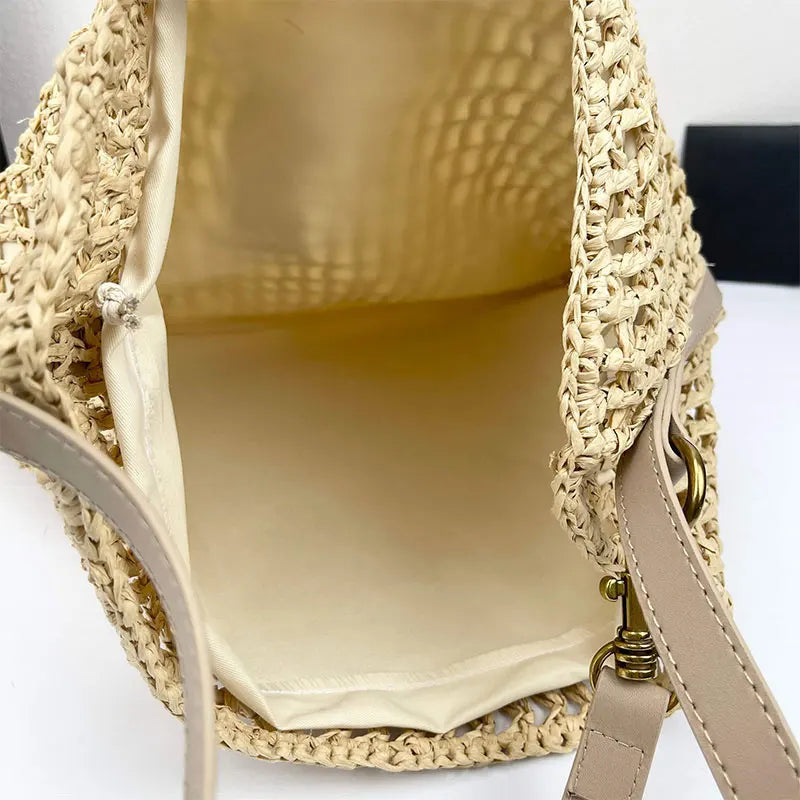 Fashion Designer Hollowed Out Beach Bag Summer Grass Weaving Fashion Travel Shopping Tote Bag Casual Versatile Women Handbag