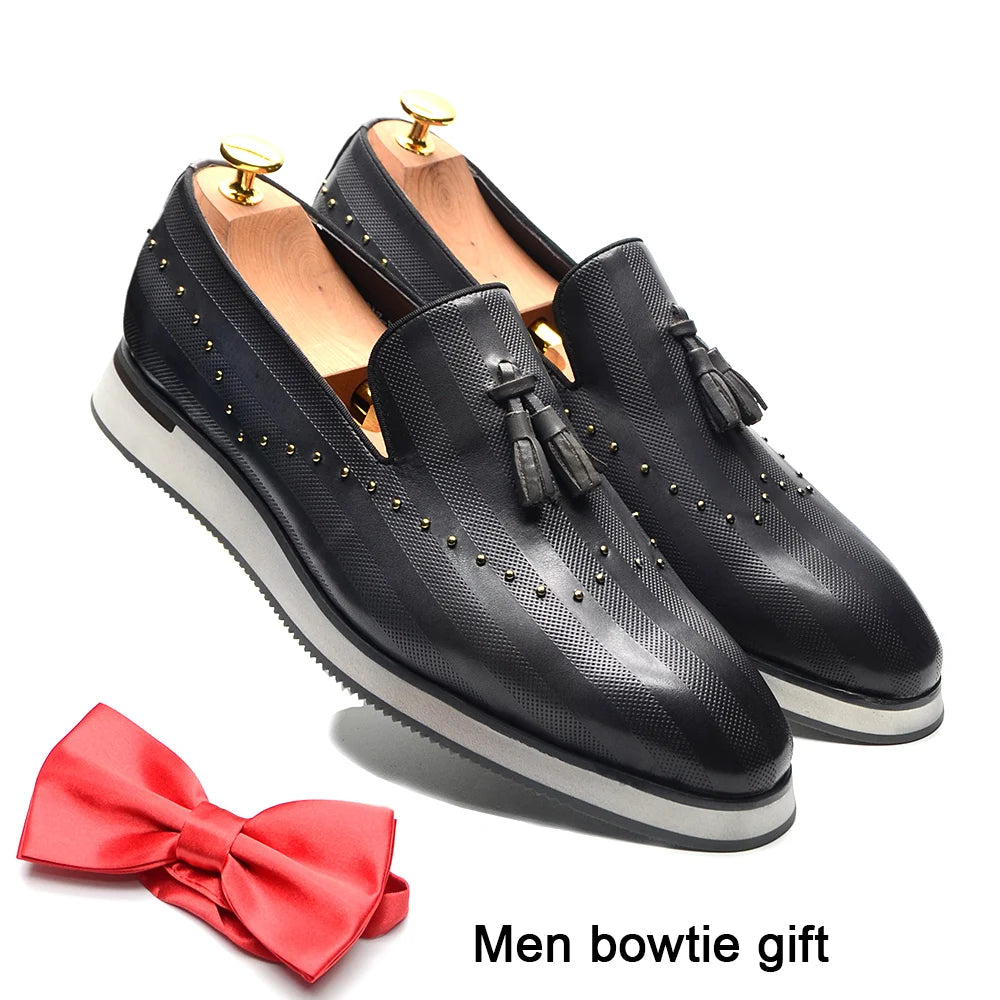 Stylish Gray Sneakers Men Loafers Genuine Leather Rivet Tassel Flat Non-slip Breathable Casual Business Wediding Shoes Mocasines