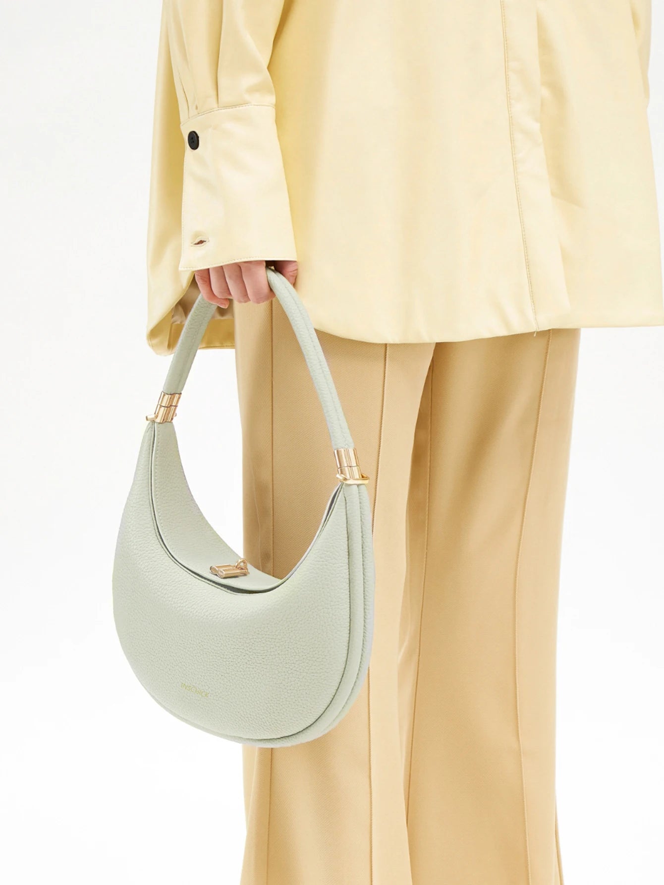 Fresh and casual versatile pine crescent bag, fashionable and luxurious one shoulder armpit bag