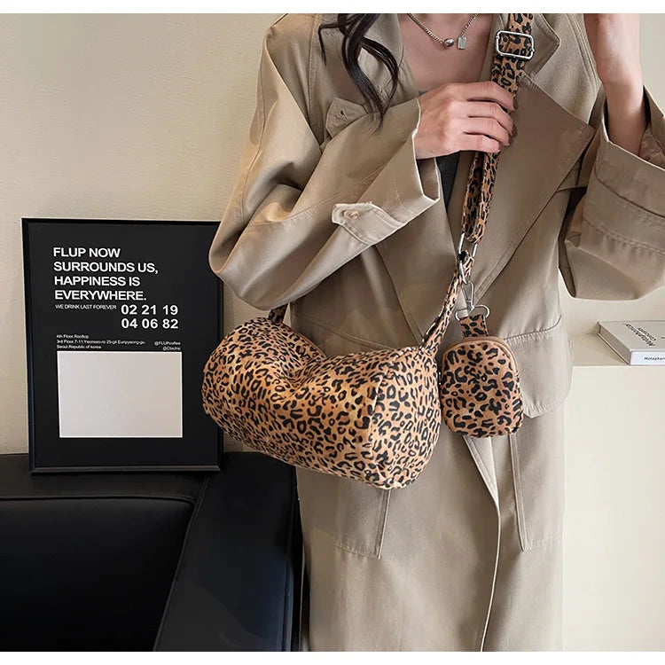 Korean Version Niche Leopard Print Canvas Armpit Bag for Women New Trendy Fashion Shoulder Bag Commuting Versatile Pillow Bag