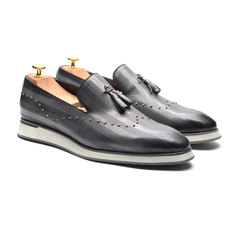 Stylish Gray Sneakers Men Loafers Genuine Leather Rivet Tassel Flat Non-slip Breathable Casual Business Wediding Shoes Mocasines