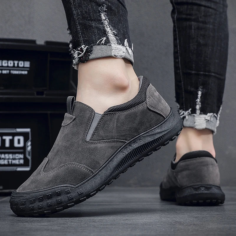 2025Men's Workwear Casual Sneakers Indoor Breathable Loafers Outdoor Seasonal Lightweight Beach Shoes Soft Sole Non-slip Fashion