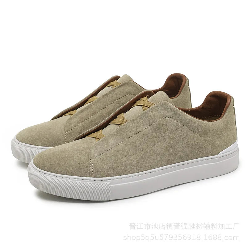 2025 New Men's Leather Round Toe Flat Bottomed Trendy and Fashionable Casual Shoes, Breathable and Lightweight Board Shoes