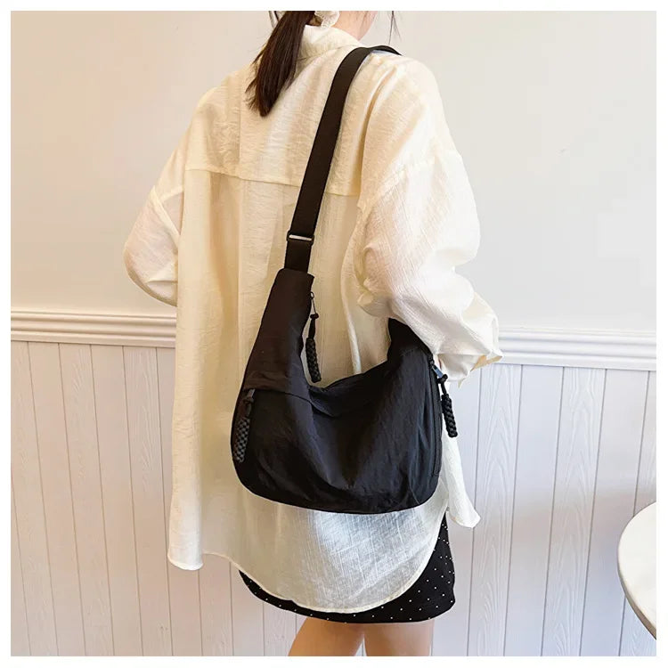 Fashionable And Minimalist Korean Version Dumpling Bag, Popular This Year, New High-quality Shoulder Bag, Large Capacity Tote