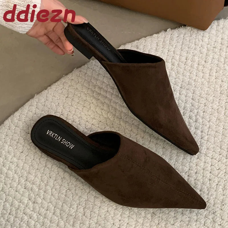 2025 Luxury Summer Beach Flats Ladies Slippers Shoes Fashion Pointed Toe Flats Slippers Women Mules Female Slides Sandals