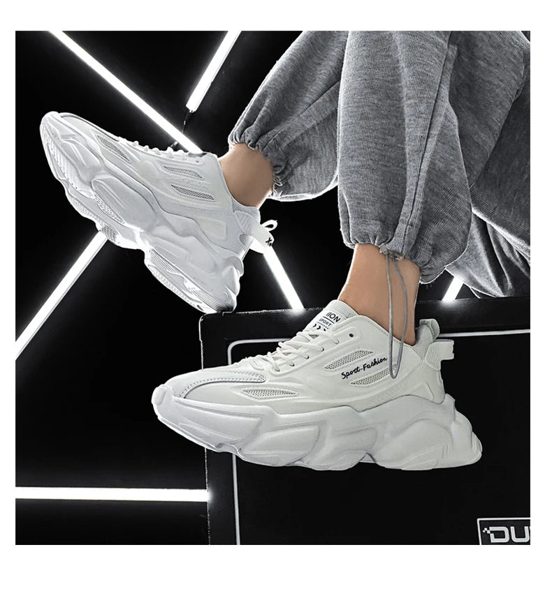 Men's low top Korean fashion sports shoes four season outdoor soft sole comfort casual running shoes student breathable sneakers