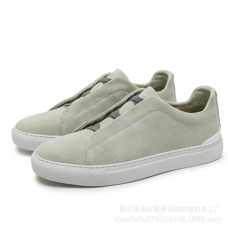 2025 New Men's Leather Round Toe Flat Bottomed Trendy and Fashionable Casual Shoes, Breathable and Lightweight Board Shoes