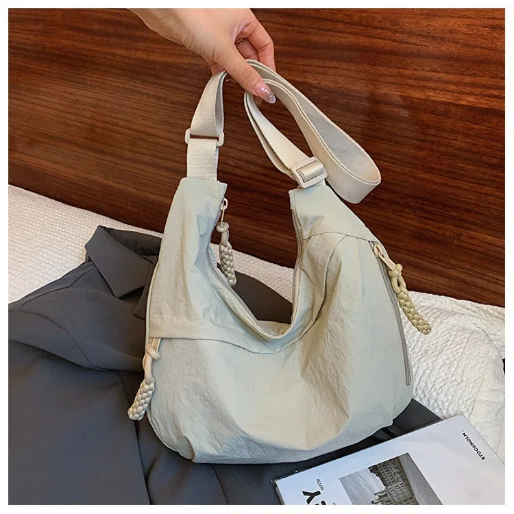 Fashionable And Minimalist Korean Version Dumpling Bag, Popular This Year, New High-quality Shoulder Bag, Large Capacity Tote