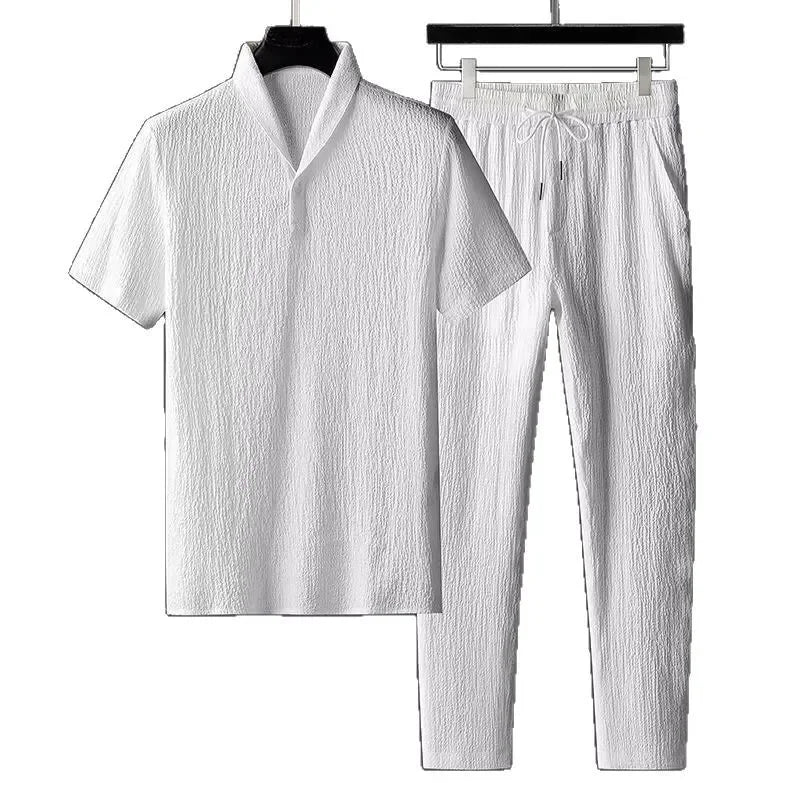 冰絲男士夏季新款短袖休閒運動套裝V領半袖T卹配褲子兩件套薄款衣服