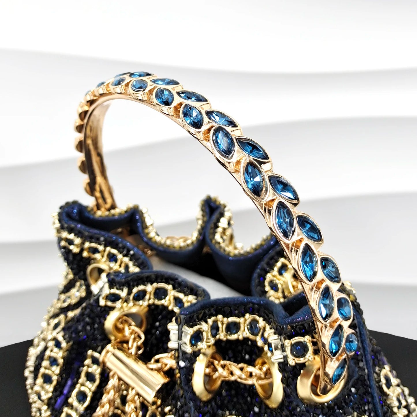 African Fashionable Shiny Handbag Banquet Ladies Bag Full Of Diamonds Semi-Circle Bracelet Bag