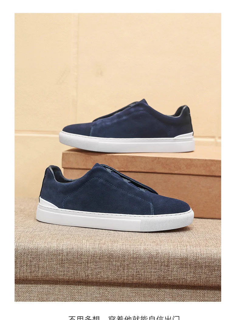 2025 New Men's Leather Round Toe Flat Bottomed Trendy and Fashionable Casual Shoes, Breathable and Lightweight Board Shoes