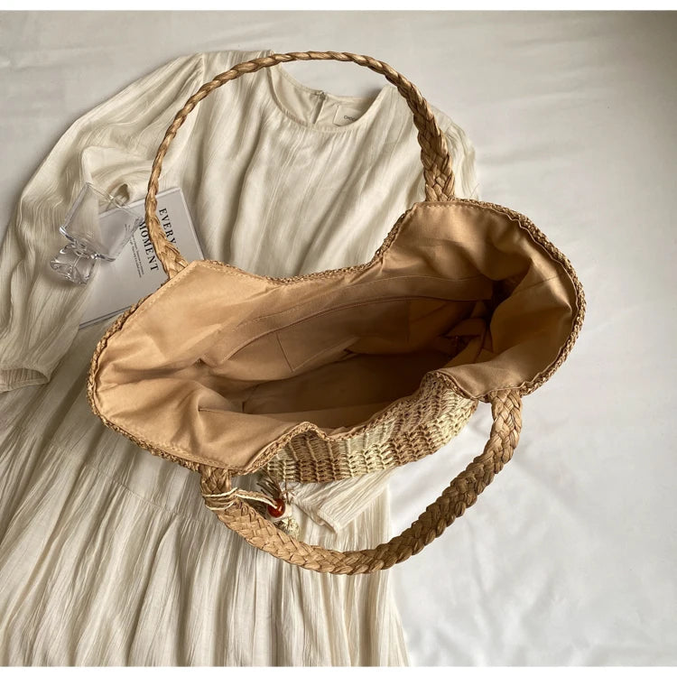 Leisure grass woven bag for women with large capacity, 2024 new summer single shoulder commuting woven bag, beach bag