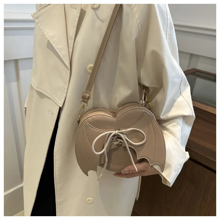 New trendy and personalized wing shoulder bag, versatile ins crossbody shaped bag