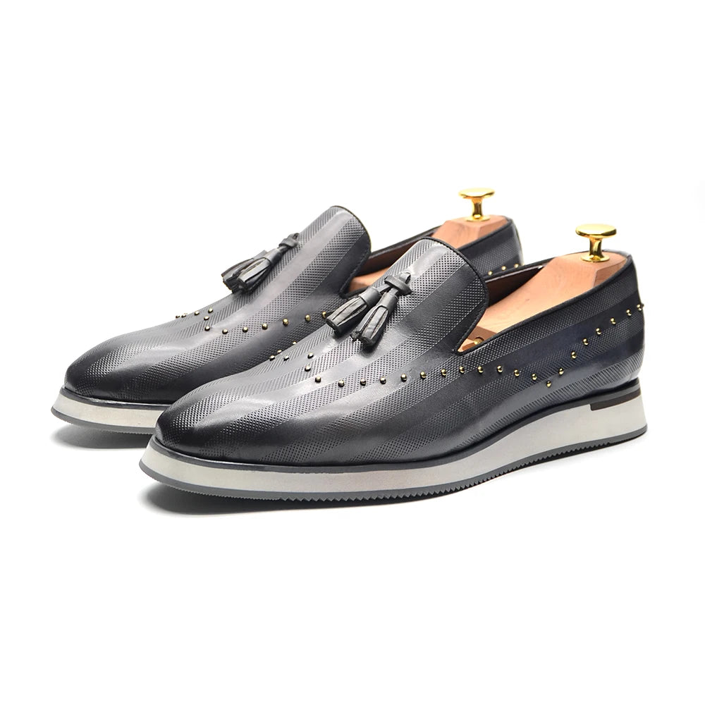 Stylish Gray Sneakers Men Loafers Genuine Leather Rivet Tassel Flat Non-slip Breathable Casual Business Wediding Shoes Mocasines