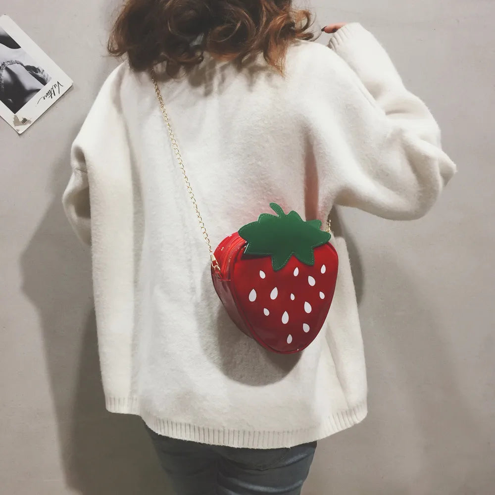 Women Chain Purse Shoulder Bag For Gift Fashion Cute Strawberry-Shaped Design Soft Leather Mini Crossbody Bag Causal Sweet Bags