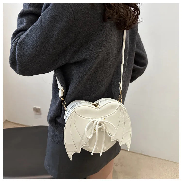 New trendy and personalized wing shoulder bag, versatile ins crossbody shaped bag