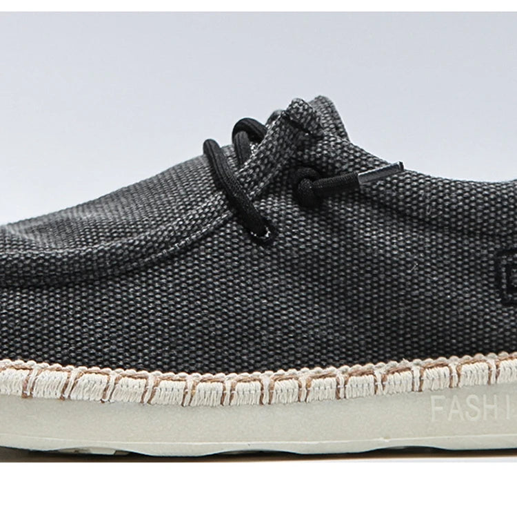 New Men Plus Size Casual Denim Canvas Shoes Flat Vulcanize Shoes Fashion British Designer Breathable Light Men Sneakers Loafers