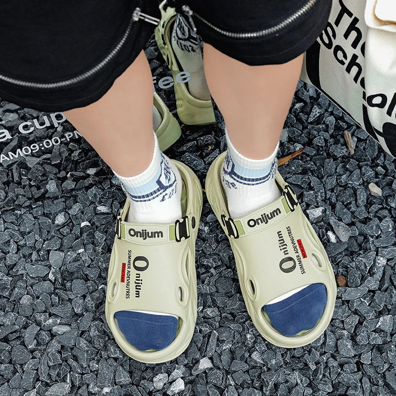 2025 New Men Slippers Summer Slides Dual-purpose Sandals EVA Soft-sole Unisex Men Women Indoor Outdoor Walking Beach Shoes