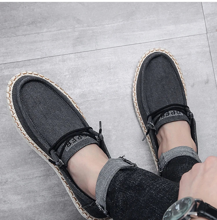 New Men Plus Size Casual Denim Canvas Shoes Flat Vulcanize Shoes Fashion British Designer Breathable Light Men Sneakers Loafers