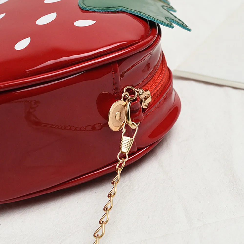 Women Chain Purse Shoulder Bag For Gift Fashion Cute Strawberry-Shaped Design Soft Leather Mini Crossbody Bag Causal Sweet Bags