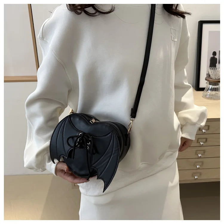 New trendy and personalized wing shoulder bag, versatile ins crossbody shaped bag