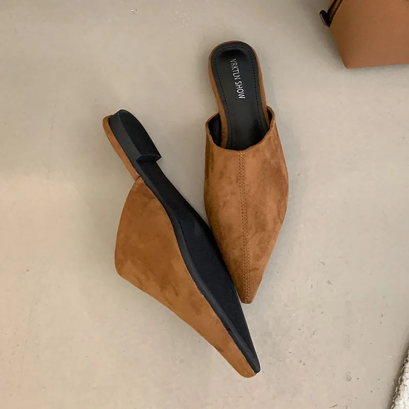 2025 Luxury Summer Beach Flats Ladies Slippers Shoes Fashion Pointed Toe Flats Slippers Women Mules Female Slides Sandals