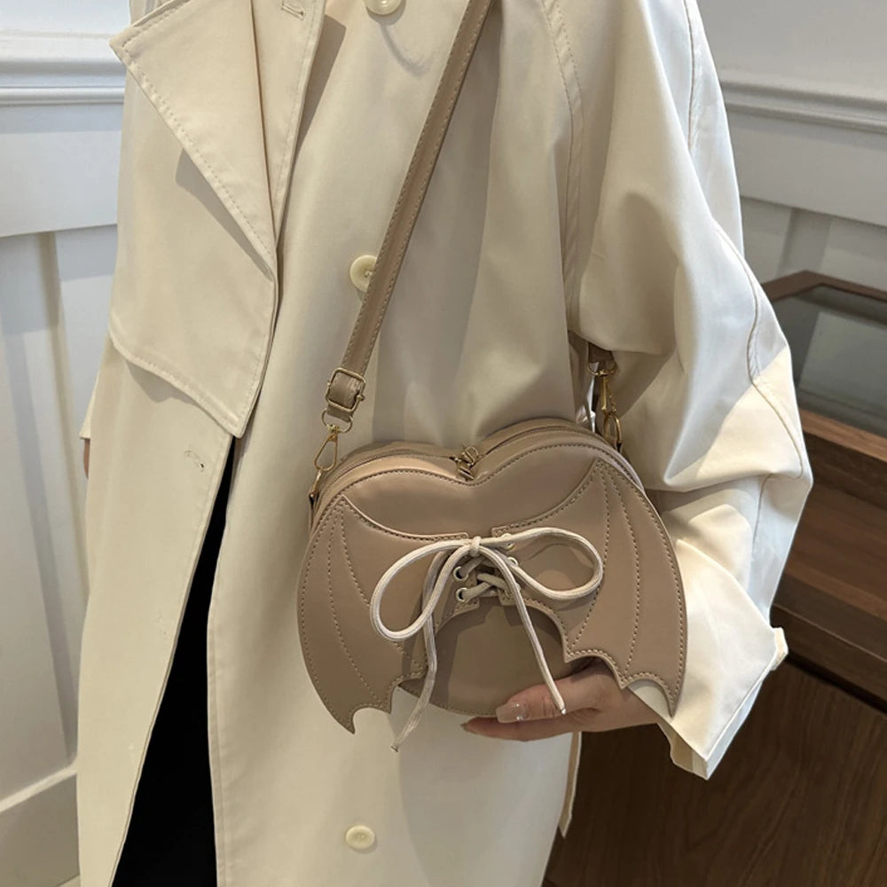 New trendy and personalized wing shoulder bag, versatile ins crossbody shaped bag